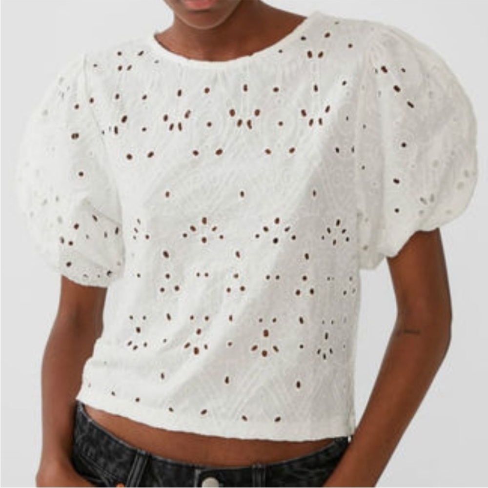 ZARA White Eyelet Short Puff Sleeve Top Medium